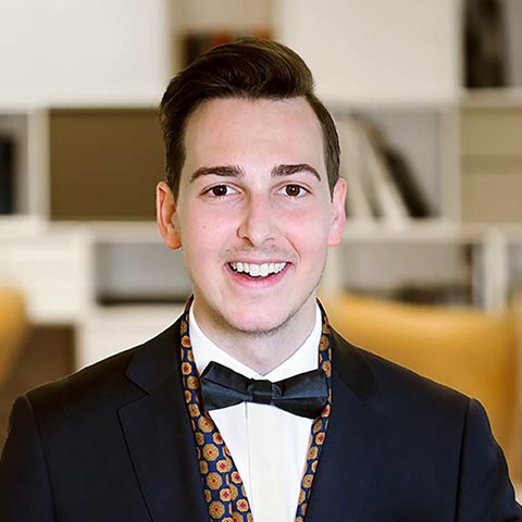 This is a profile image of Feda – with a passion for lindy hop and leadership